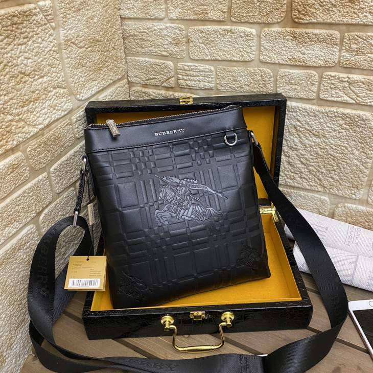 Picture of Burberry Mens Bags _SKUfw91858710fw